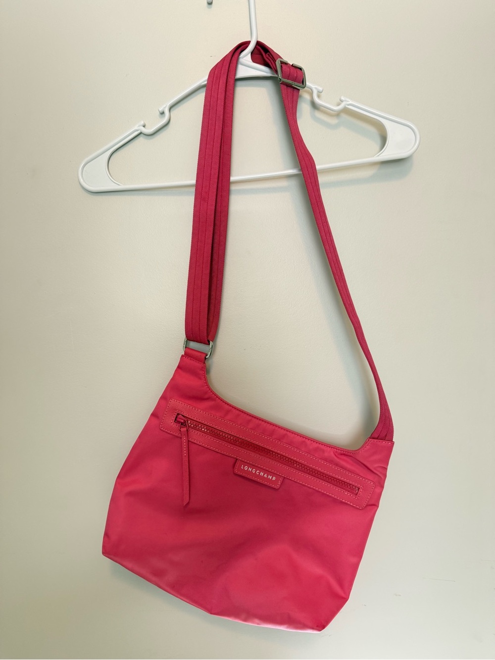 Longchamp Le Pliage Néo Flat Crossbody Bag Raspberry